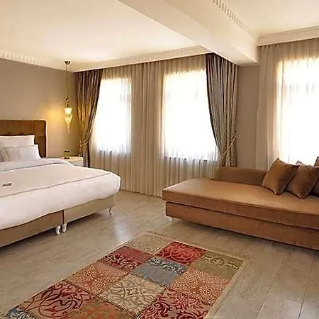 Nea Old Hotel